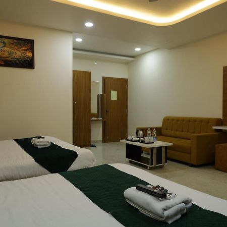 Hotel The Prime Land Hoshangabad Eksteriør bilde